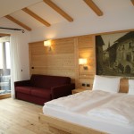 Chalet-del-Bosco_Pineta-Hotels_vacanza-benessere-trentino_alto-adige-wellness-hotel_Suite-Soldanella-107-(4)